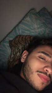 <strong>David R.</strong>